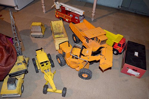 Property photo 79 - PERSONAL PROPERTY AUCTION - MAJOR ANTIQUE & COLLECTIBLE AUCTION in Allen County